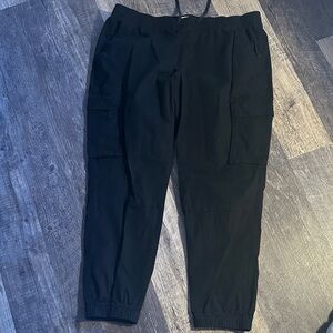 GAP Black Cargo Pants for Men